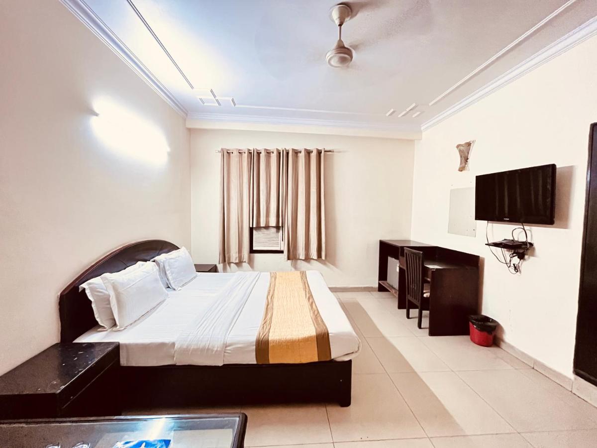 Ashoka Hotel Karol Bagh Delhi Yeni Delhi Dış mekan fotoğraf