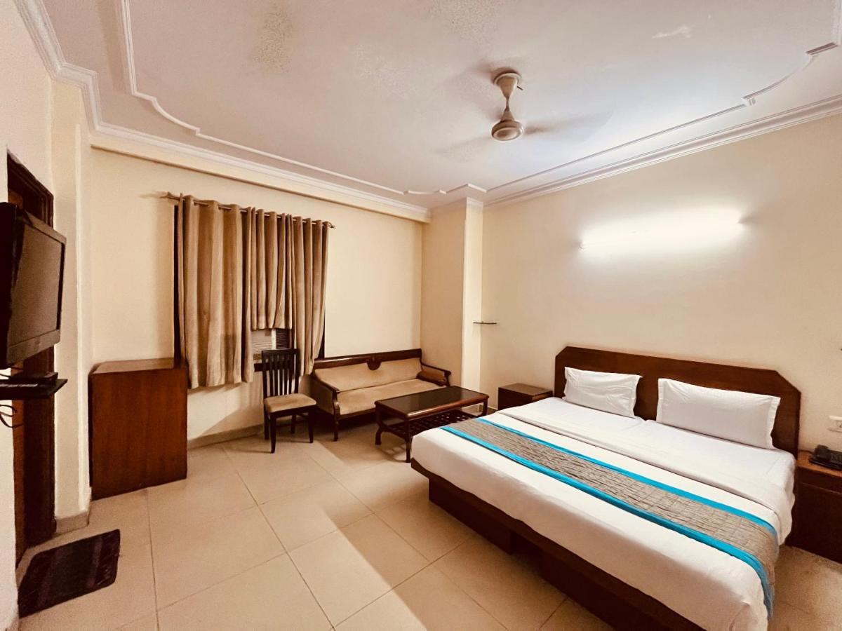 Ashoka Hotel Karol Bagh Delhi Yeni Delhi Dış mekan fotoğraf