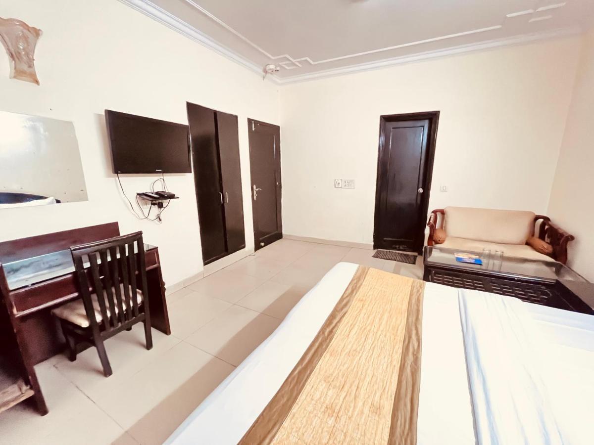 Ashoka Hotel Karol Bagh Delhi Yeni Delhi Dış mekan fotoğraf