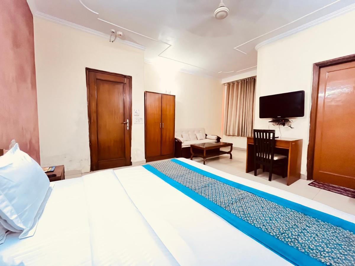 Ashoka Hotel Karol Bagh Delhi Yeni Delhi Dış mekan fotoğraf