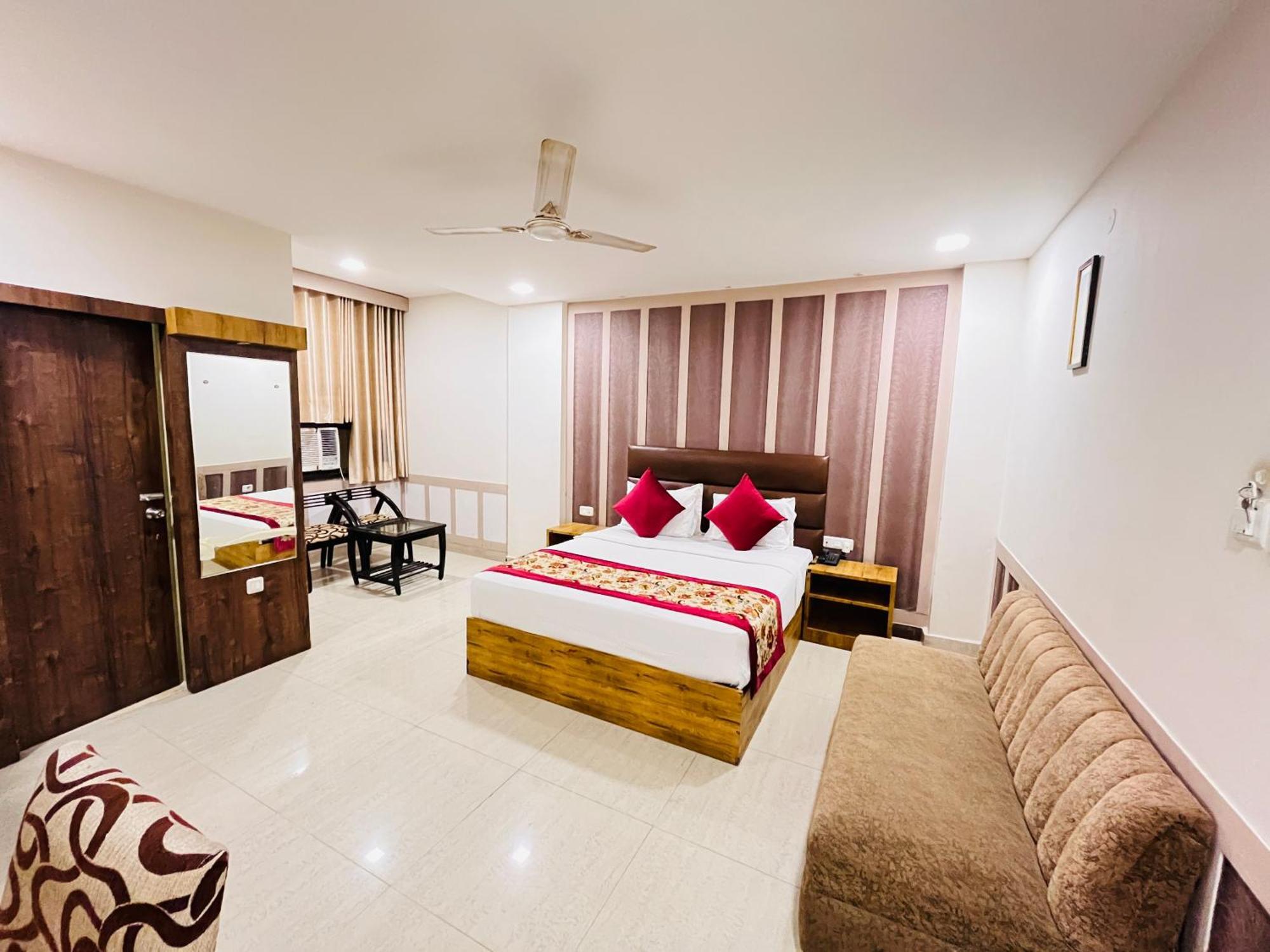Ashoka Hotel Karol Bagh Delhi Yeni Delhi Dış mekan fotoğraf