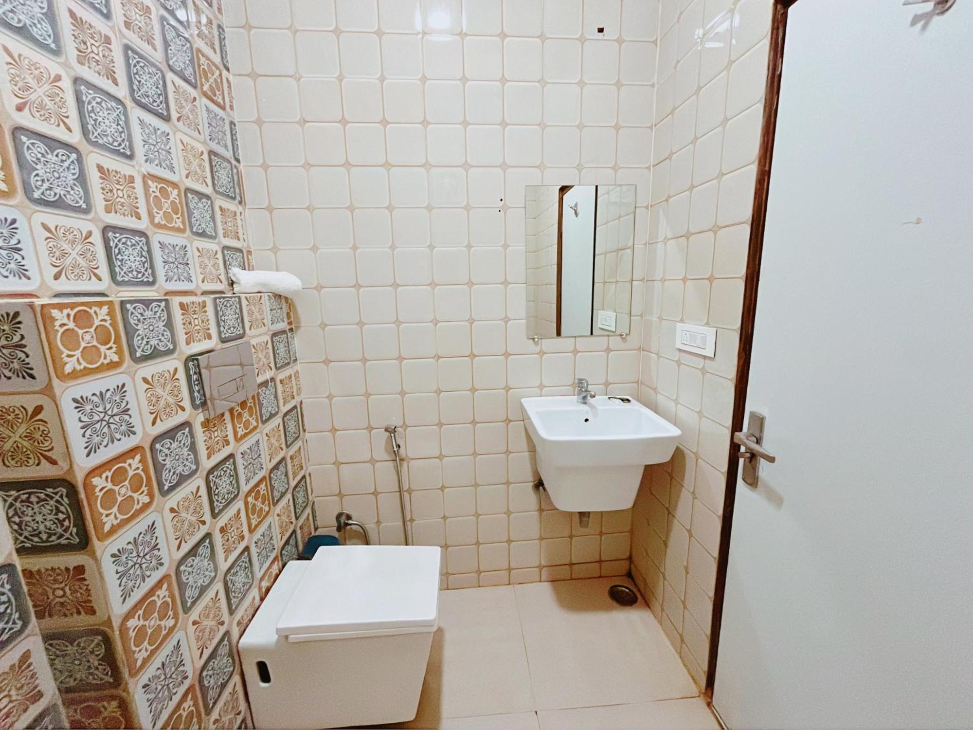 Ashoka Hotel Karol Bagh Delhi Yeni Delhi Dış mekan fotoğraf
